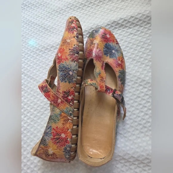 SOLD-Volks Walker Flats - Picture 6 of 7